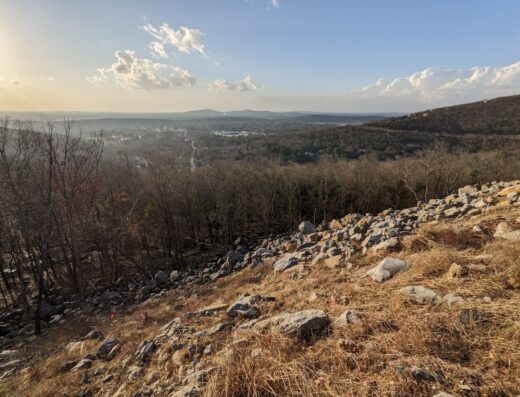 Certain Tract Trailhead Parking