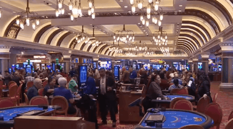 Tourism Dip? Las Vegas Casinos Are Giving Unbeatable Locals Specials